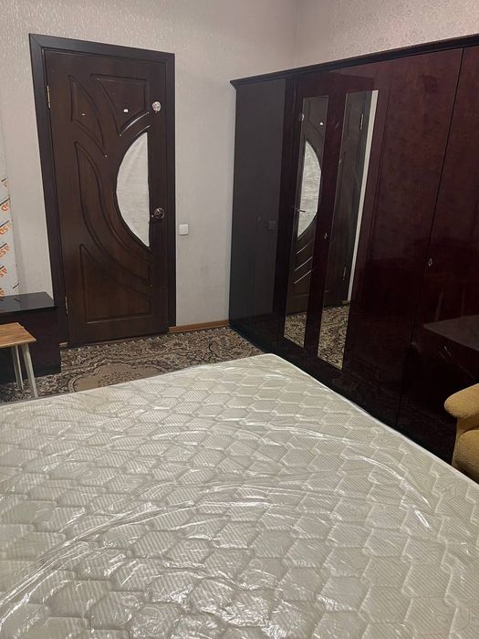 Oilaga kvartira 200$