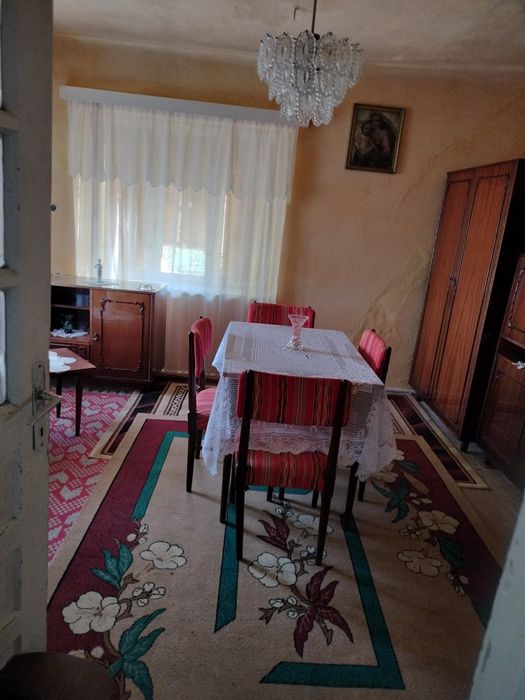 Vând casă  în comuna Cornești sat lujerdiu judetul Cluj Napoca