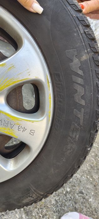 Set jante+anvelope iarna R15 Pirelli