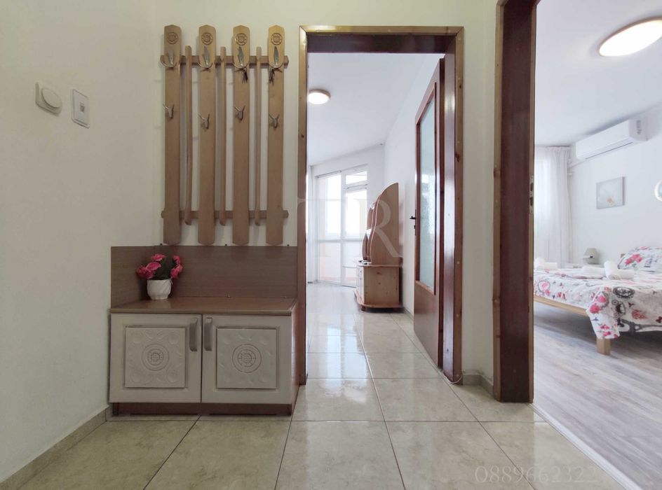 До Морска градина, двустаен за нощувки ”Плаж 1”, ж.к. Лазур, Бургас