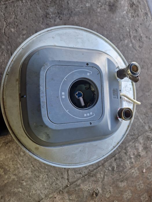 Водонагреватель  Аристон