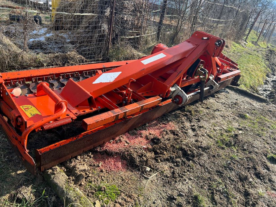 Grapa rotativa freza kuhn 4m