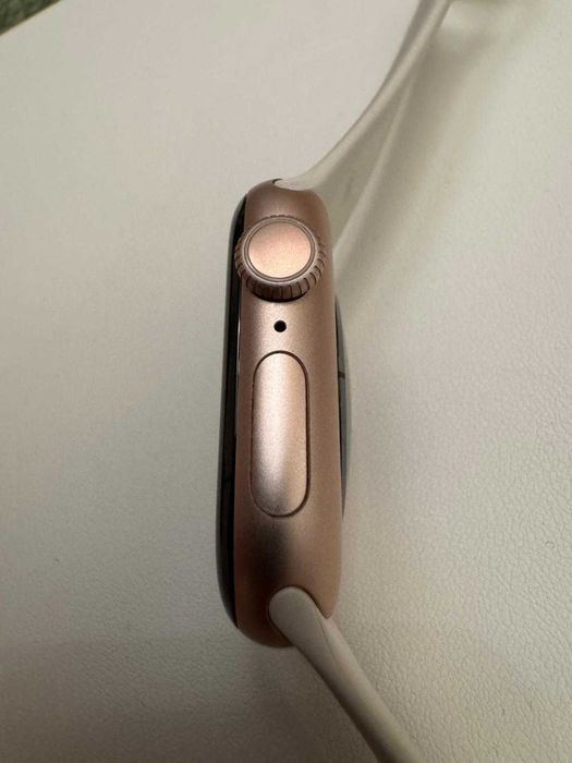 Apple Watch Series 11 42mm GPS, Rose Gold, ca nou. Original.