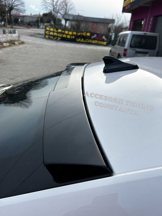 Eleron Luneta - Skoda Octavia 4 Sedan Negru Lucios