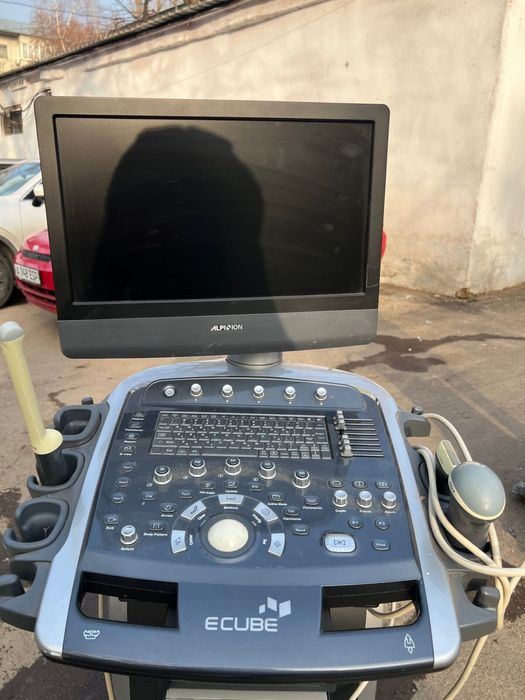 Срочно продрам Узи аппарат E-CUBE 9