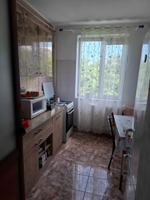 Vand apartament 2 camere