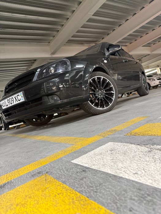 Lasetti 1,8 2012 srochna