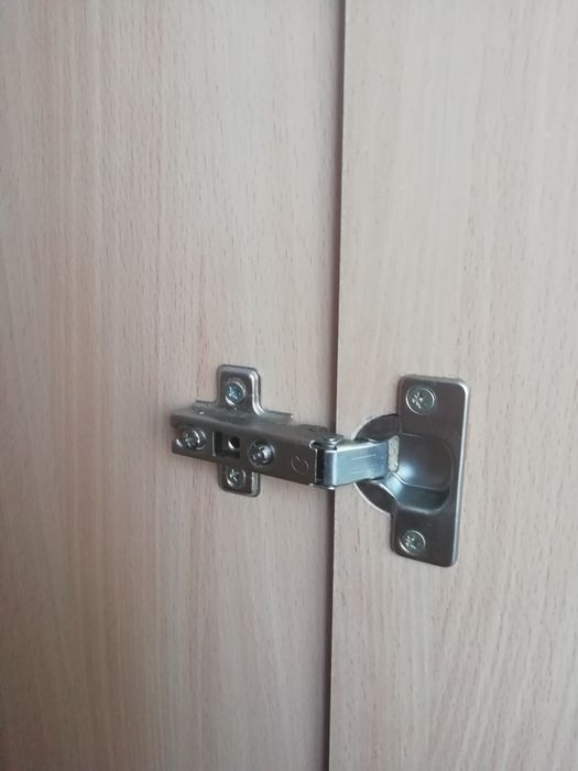 Продам глубокий плательной шкаф