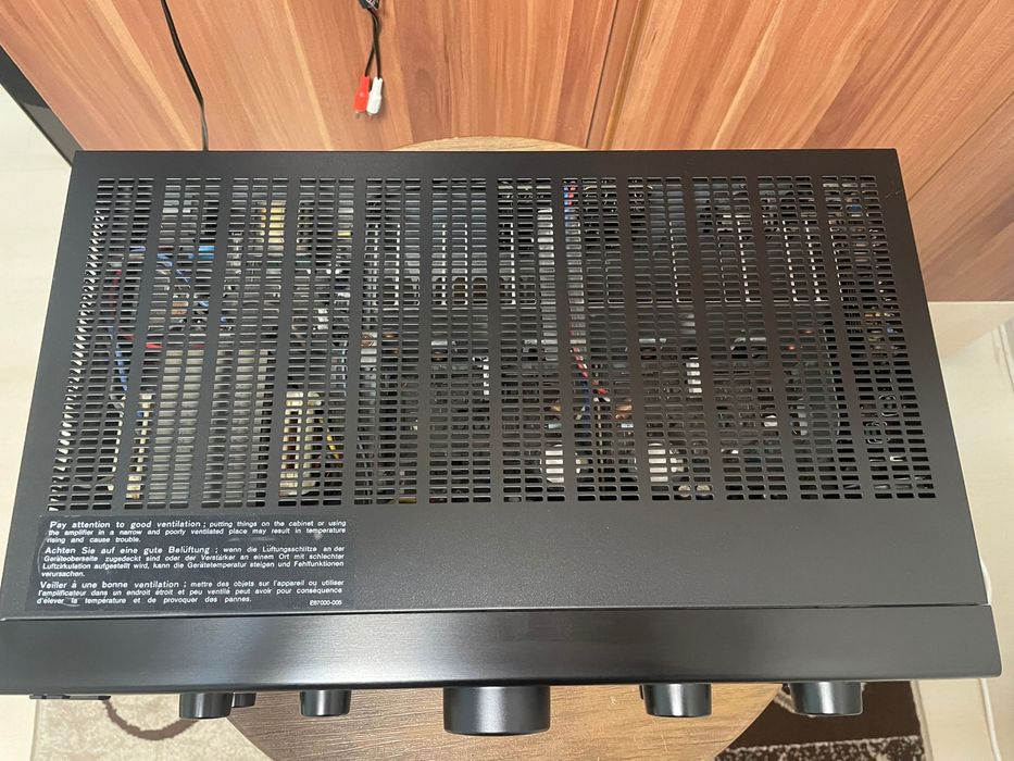 JVC AX-R562 Integrated Amplifier