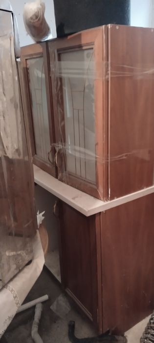 Продам комод с зеркаломом