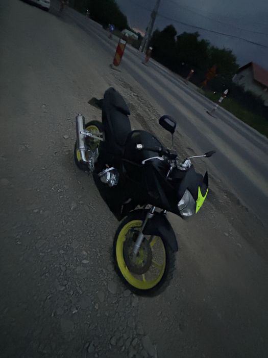Honda cbr 125r jc 34 2005