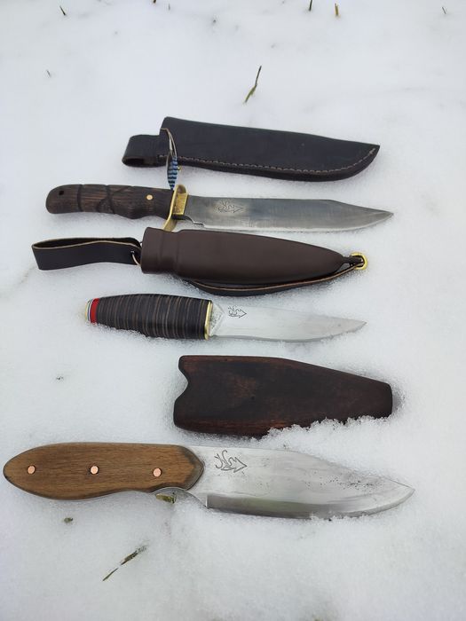Cuțite de vânătoare făcute  manual
