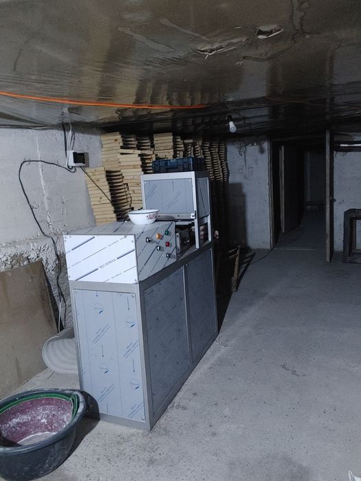 Oqqand ishlab chiqarish uskunasi sotiladi