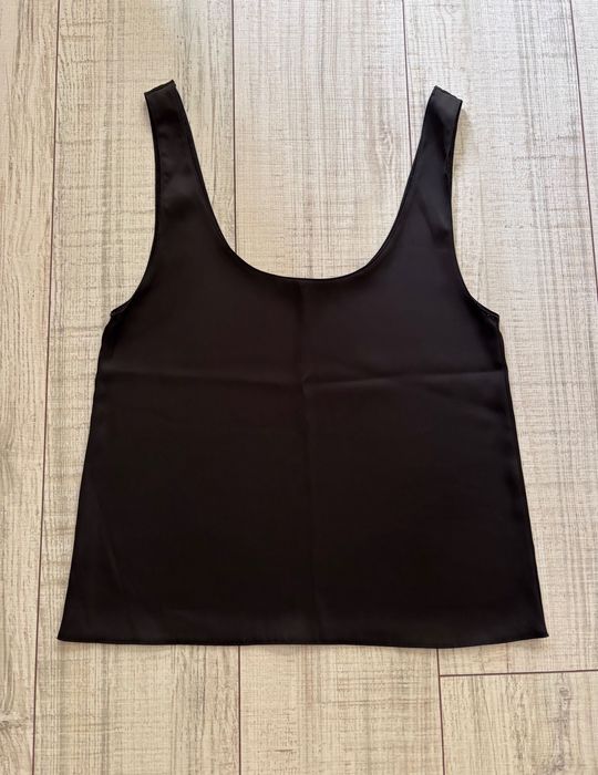 Стилен черен топ сатен ZARA