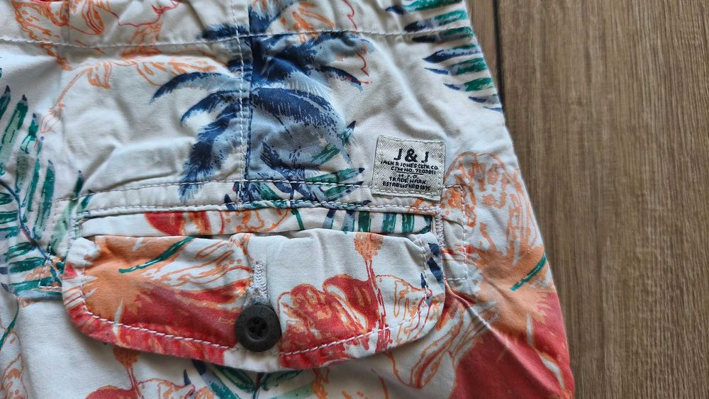 мъжки къси гащи Jack & Jones, рамер M