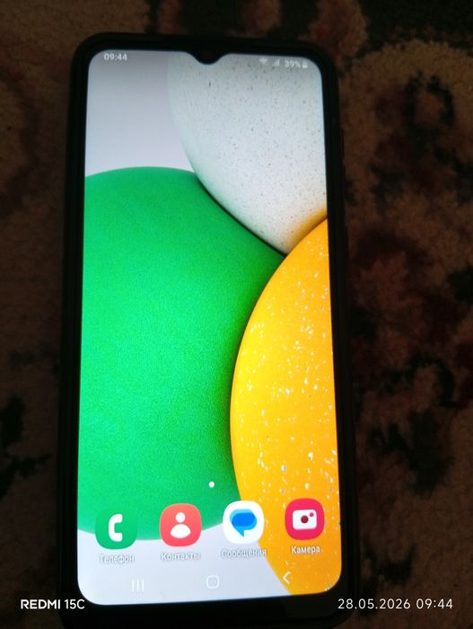 Продам  телефон .