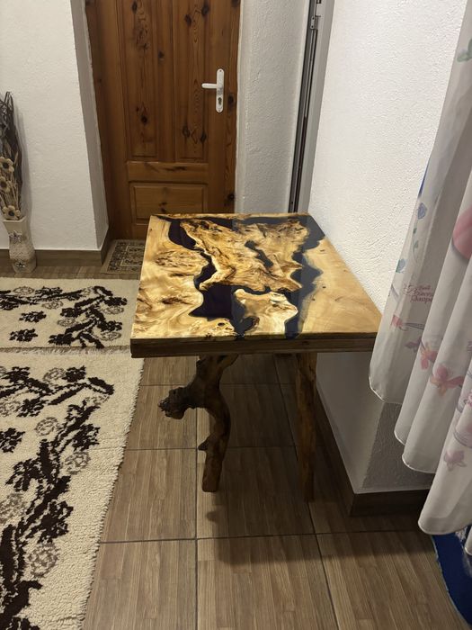 Маса от орех и епоксидна смила