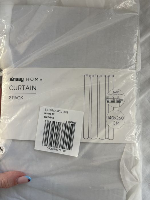 Прозрачни завеси sinsay