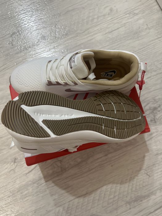 Кроссовки NIKE ZOOMX оригинал
