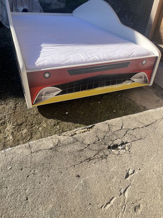 Vand  pat copii tip masina