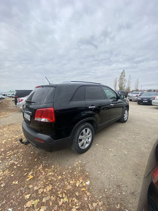 Продам срочно автомашину Киа соренто