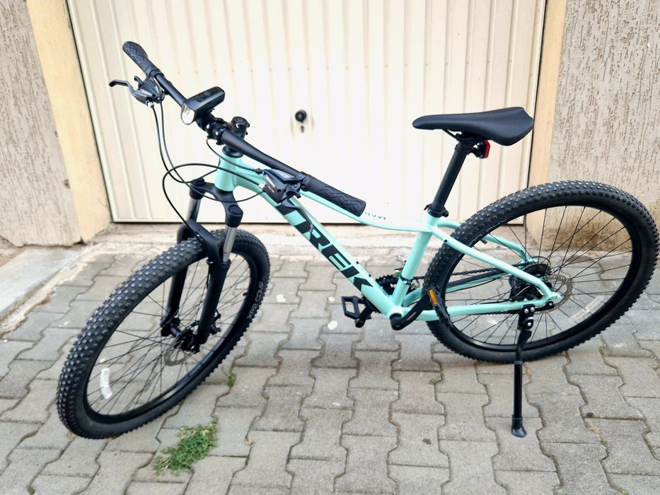 Продавам  дамски велосипед Trek  Marlin 4