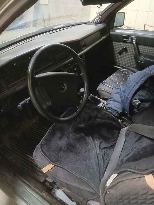 Продам мерседес 190