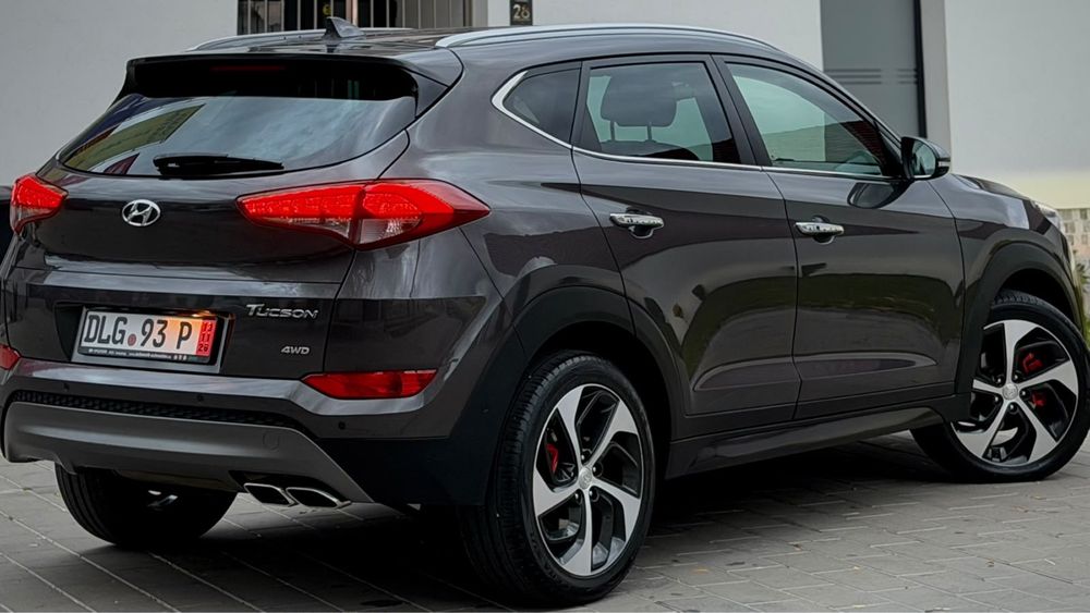 Hunday tucson 2.0  Tdi 184 cp