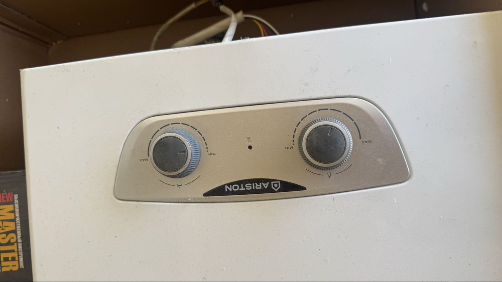 Газовый водонагреватель Ariston