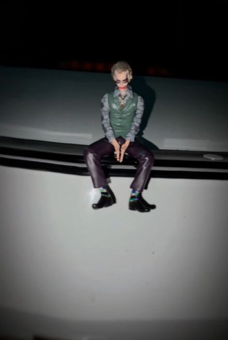 Joker figurasi avtomobil va ofis uchun

 Joker uslubidagi avtomobil de