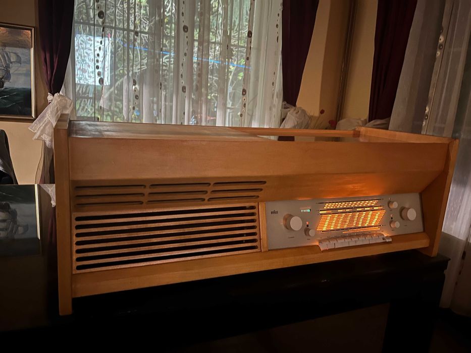 Braun  PKG  5-81  radio/pickup  stereo  pe   lampi