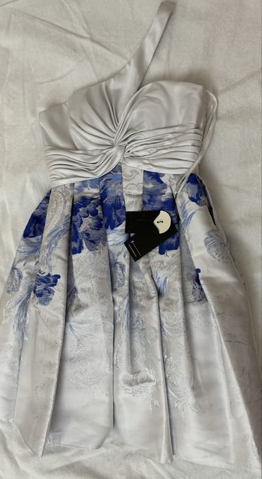 Продам нарядное платье