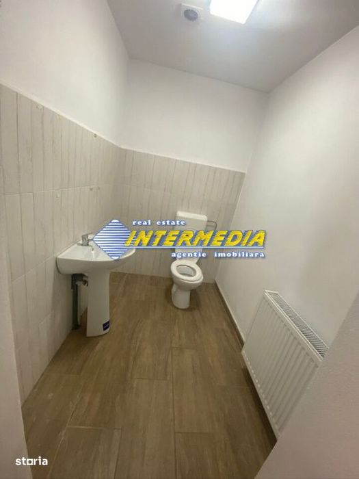 Spatiu comercial 15 mp de inchiriat in Centru Finisat Utilat Alba Iuli