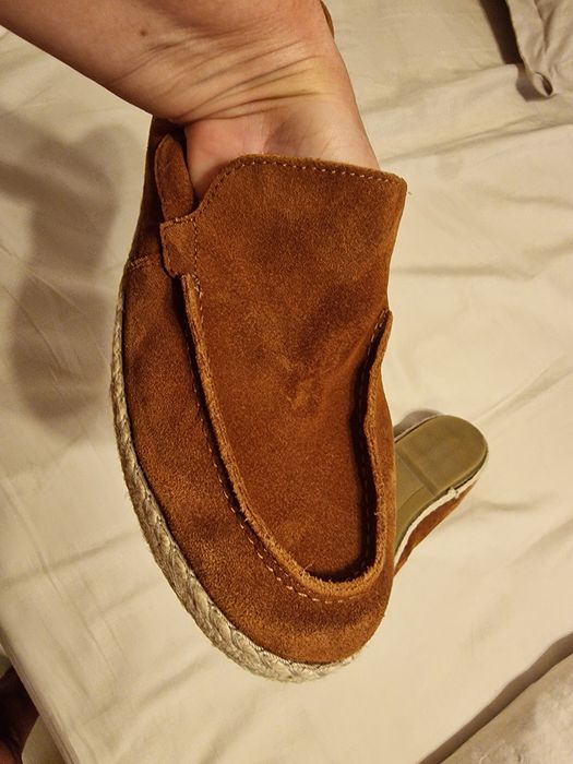 vând opincute din piele, bărbătești mărimea 41