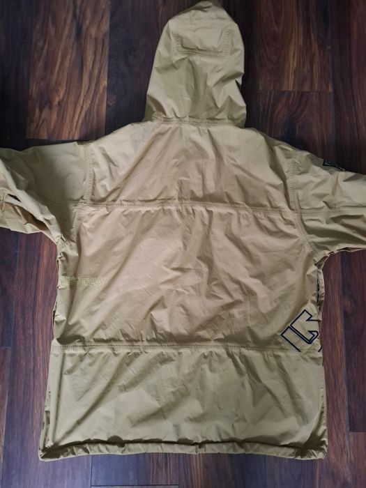 Яке мъжко "Burton"