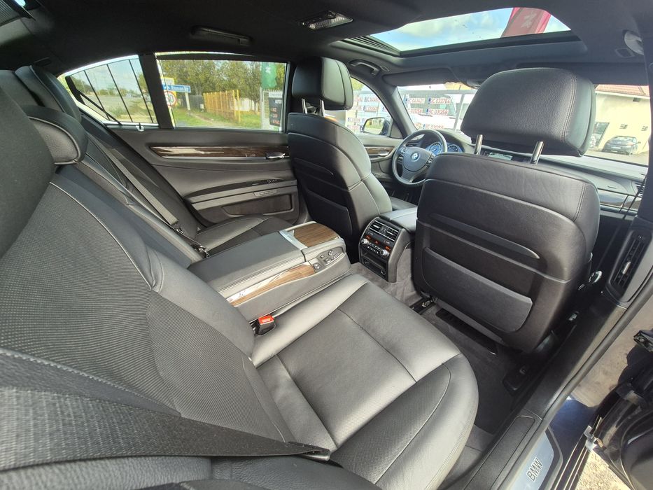 BMW 740L 3.0d  X-drive / Trapa / Bi-Xenon / Clima / CASH sau  RATE