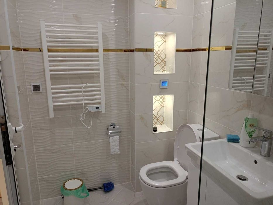 Дава се под наем Тристаен апартамент в София, Редута - 140 кв.м за 990 € - Снимка #9