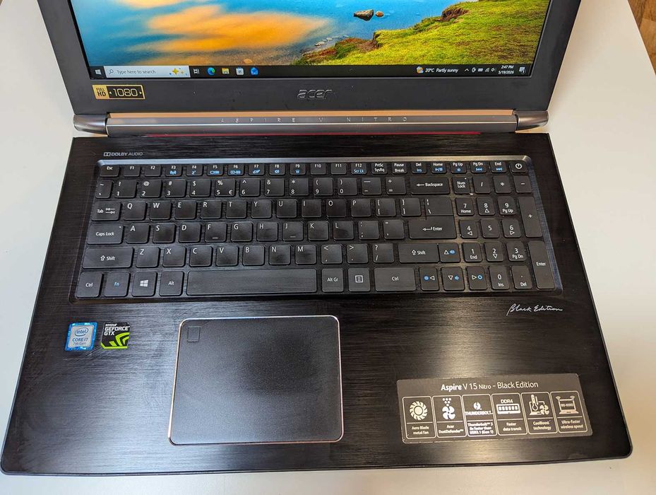 Laptop Acer Aspire V15 Nitro "Black Edition", i7-7700HQ, GTX 1060, 16GB RAM, 256GB SSD, FULL BOX