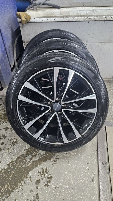 Диски 255/45R20 с шинами и датчик давления