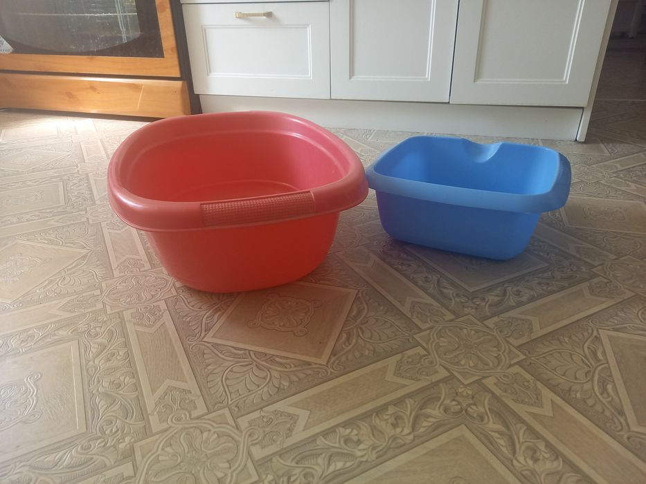 Продам пластиковые тазики