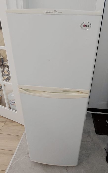 Продам холодильник