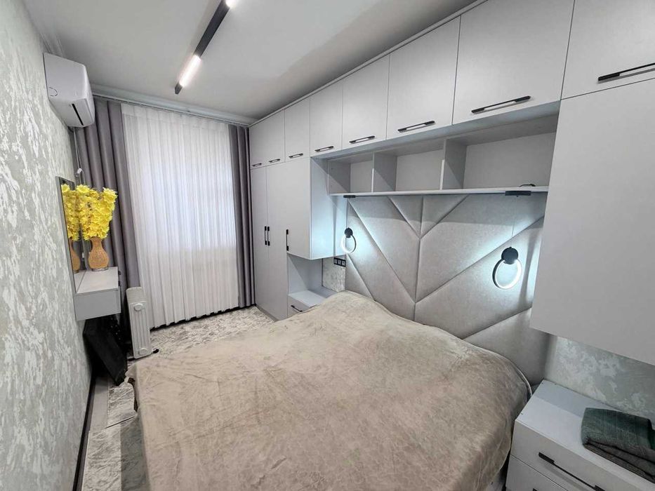 СРОЧНО !  Евро Квартира на Саламатина 3/3/5