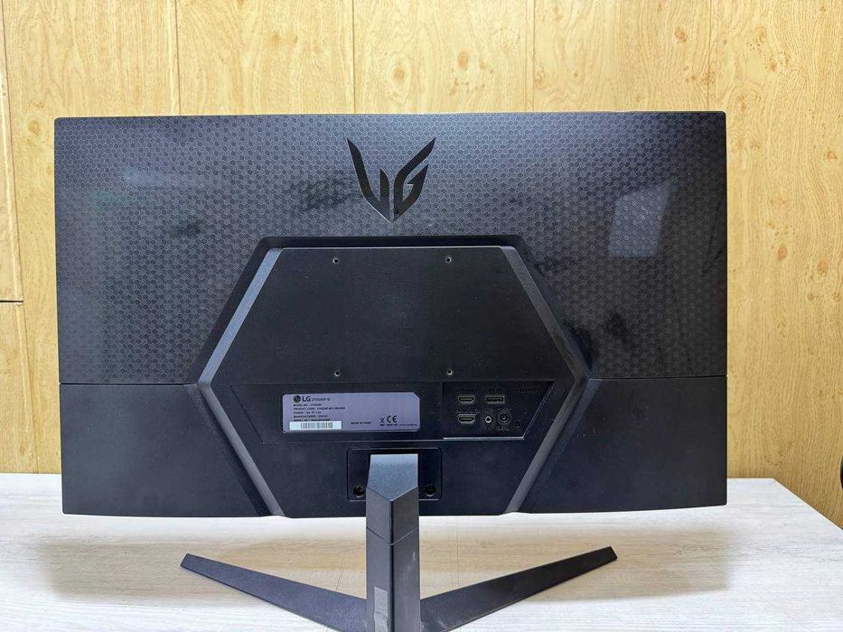 Продается игровой кейс и монитор