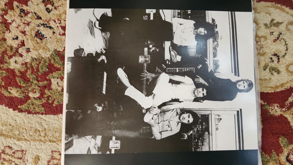 Продается виниловая пластинка QUEEN-JAZZ,1978 г.