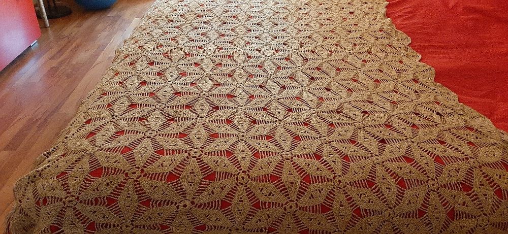 Cuvertura pat canapea lucru manual Dimensiuni 1.5m cu 2.35m