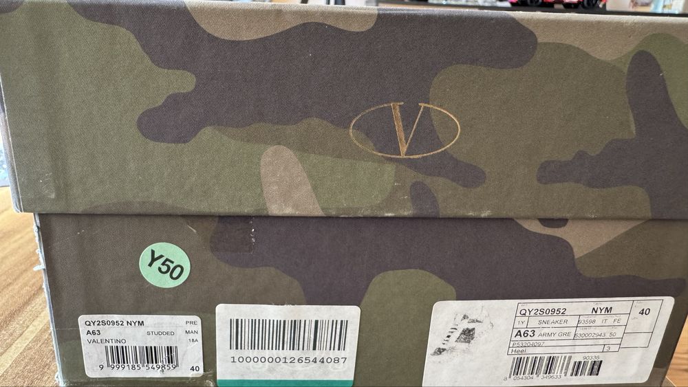 Оригинални Valentino Soul Rockstud sneakers