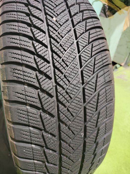 4 бр зимни 225/60/17 Bridgestone Дот 2023г