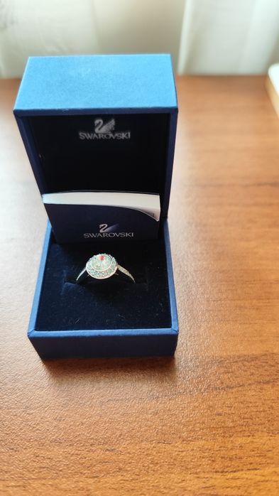 Пръстен Swarovski