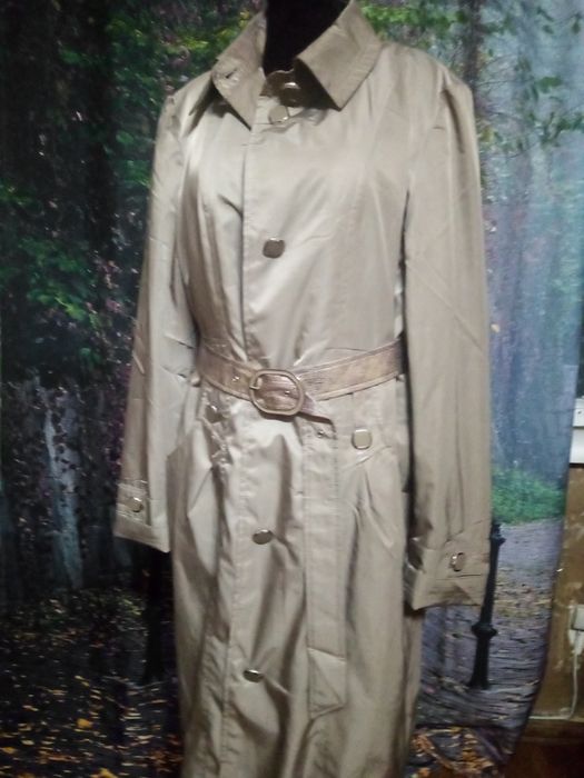 Плащь женский 54 - 56 размер