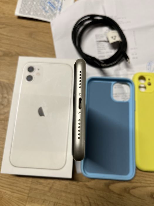 iPhone 11   64GB